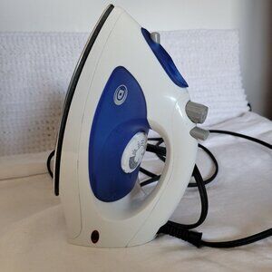 Durabrand Steam Iron TSK-7538S lightweight dial TESTED-WORKS clothes crafts EUC